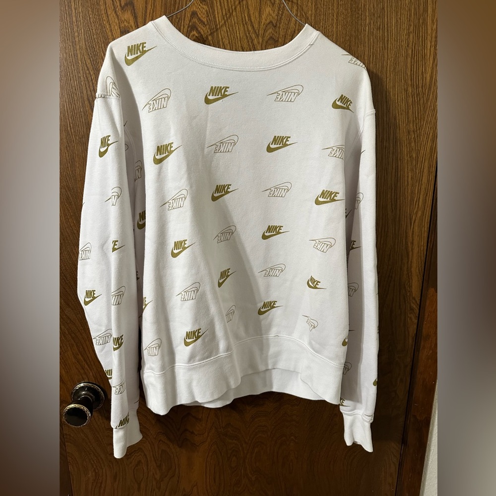 Nike crew sweater